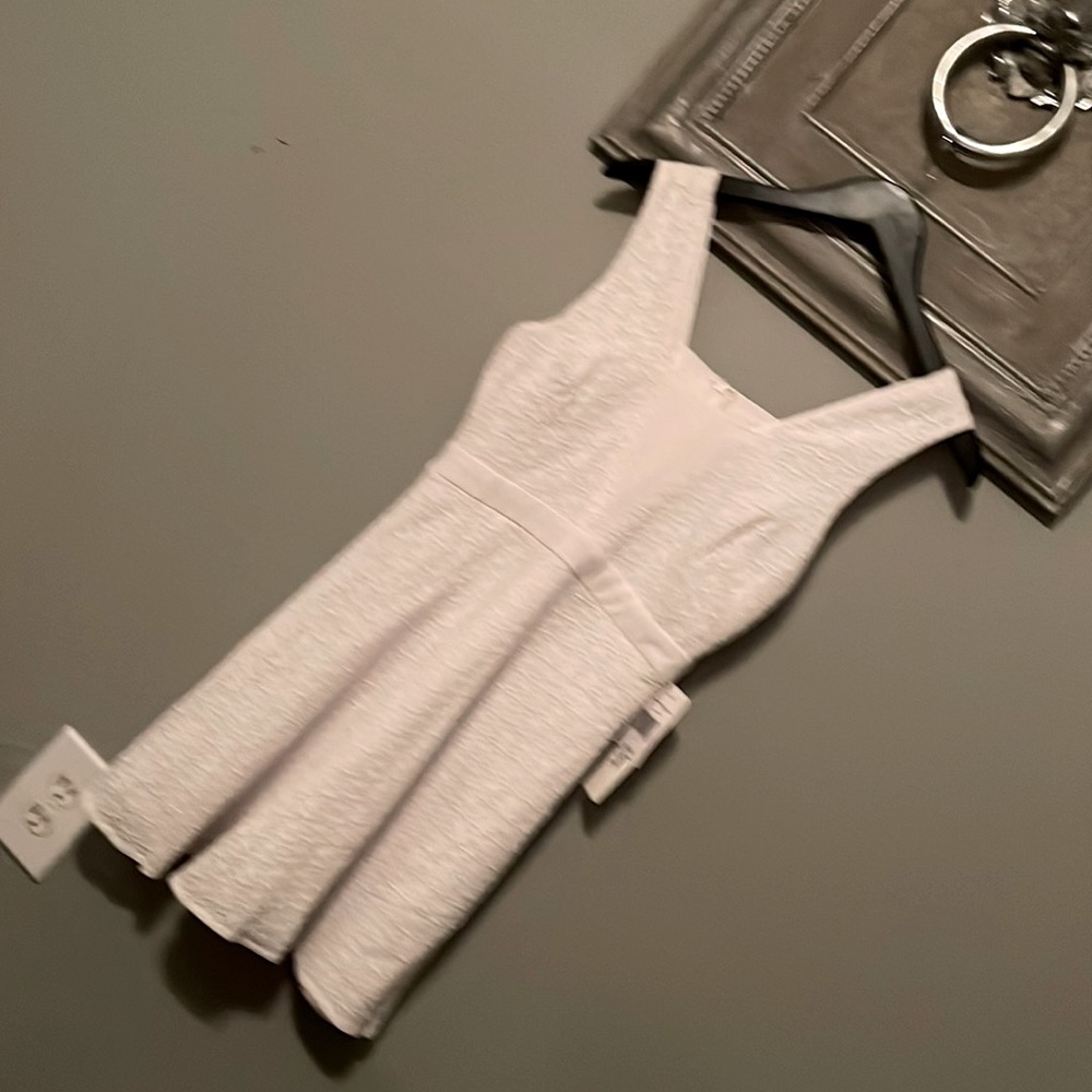 Love reign white dress. Size S new